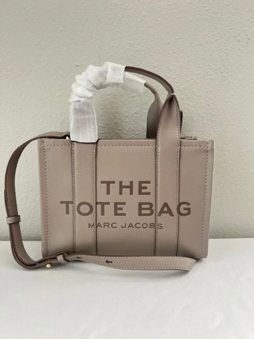 Marc Jacobs Women's Gray The Leather Small Cement Tote Bag